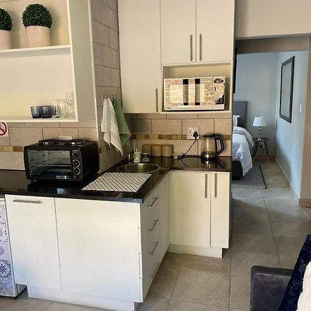 Bed and Breakfast 642 On Vincent à Pretoria-Noord Extérieur photo
