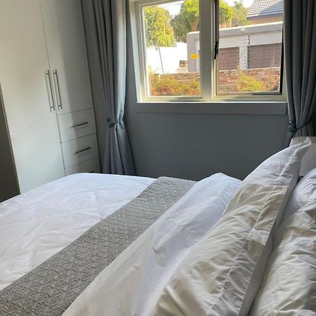 Bed and Breakfast 642 On Vincent à Pretoria-Noord Extérieur photo